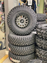 Load image into Gallery viewer, 32” BFG MUDTERRAIN 14” SEDONA BEADLOCK WHEEL TIRE SET CANAM 4/137
