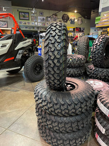 33” SYSTEM 3 RT 320 TIRES 15” SYSTEM 3 SB-4 BEADLOCK WHEELS 4/137 CANAM