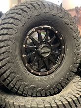 Load image into Gallery viewer, 32” MAXXIS LIBERTY 15” RACELINE TROPHY CANAM WHEEL TIRE SET
