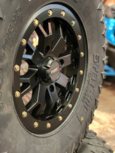 Load image into Gallery viewer, 33” SYSTEM 3 RT 320 TIRES 15” SYSTEM 3 SB-4 BEADLOCK WHEELS 4/137 CANAM

